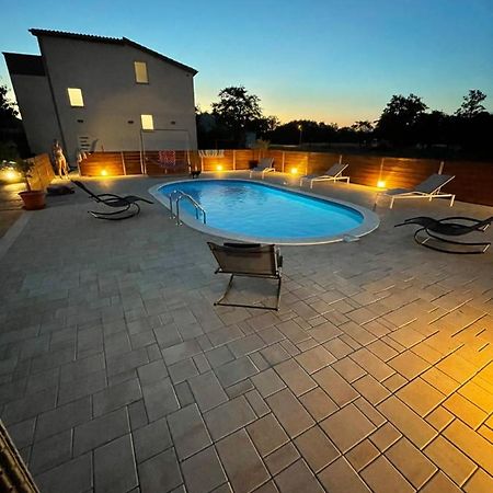 Holiday Home “Marko” With Heated Pool! นิน ภายนอก รูปภาพ