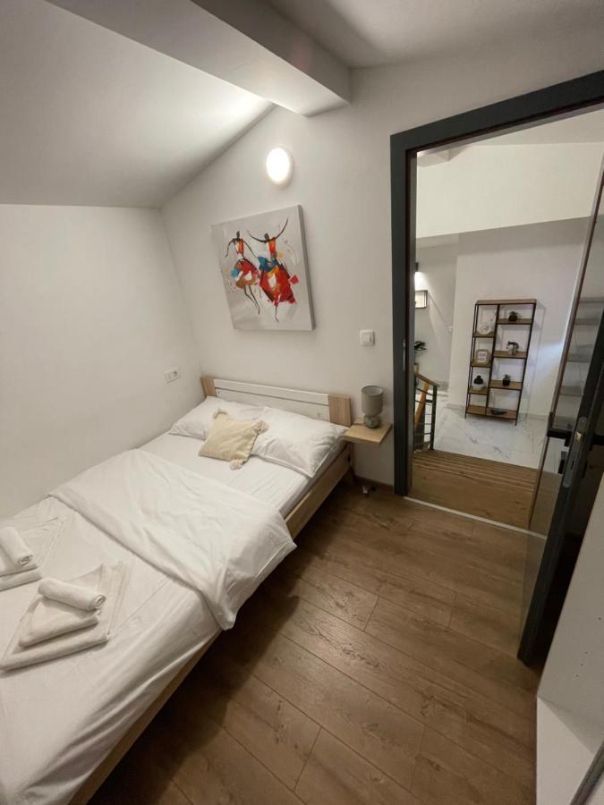 Holiday Home “Marko” With Heated Pool! นิน ภายนอก รูปภาพ
