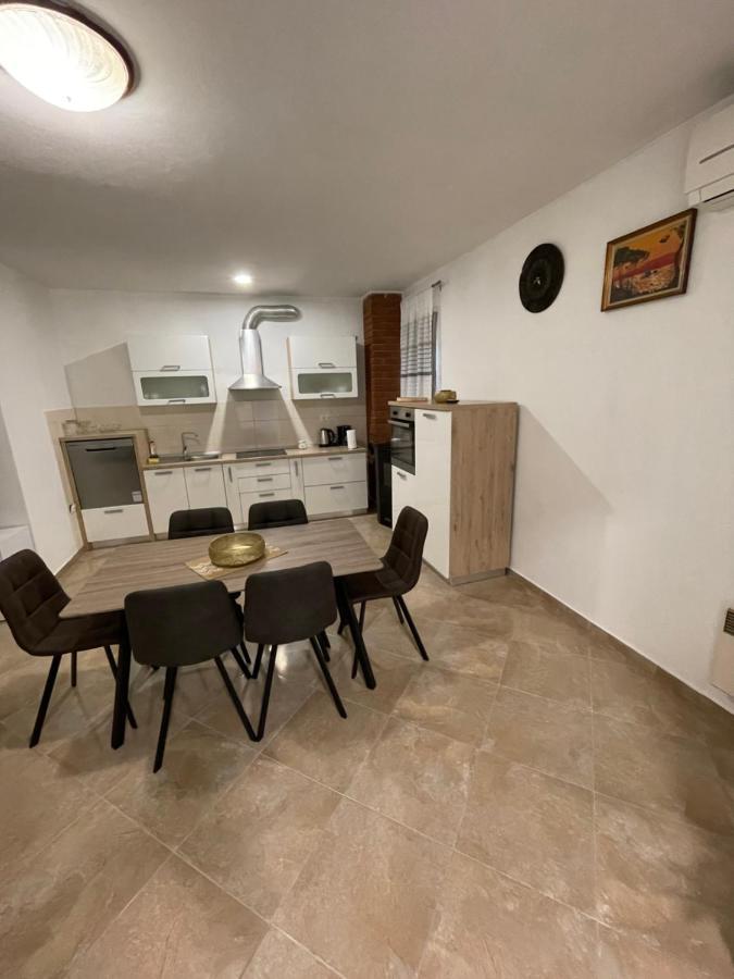 Holiday Home “Marko” With Heated Pool! นิน ภายนอก รูปภาพ